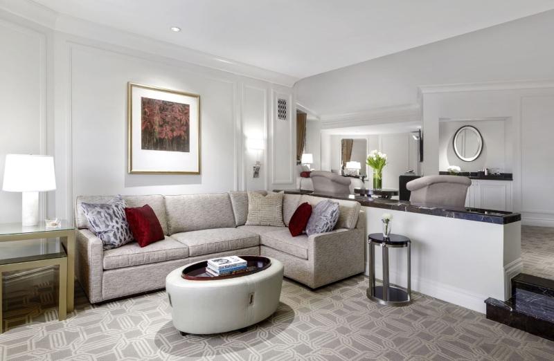 Deluxe Suite King Bed, Legend Hotel Lagos Airport, Curio Collection By Hilton