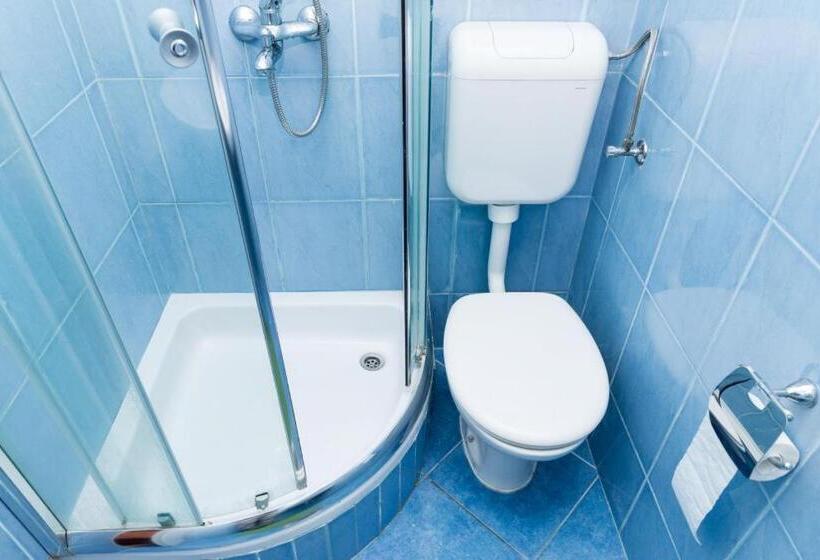 اتاق استاندارد, Guest House Cuk