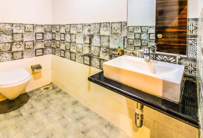 デラックスルーム, Atlas Plaza By Bizzgrow Hotels