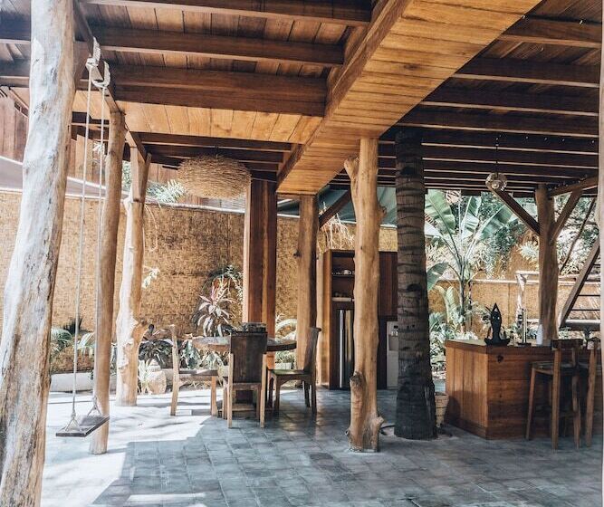 ツーベッドルーム　ヴィラ, Gili Treehouses