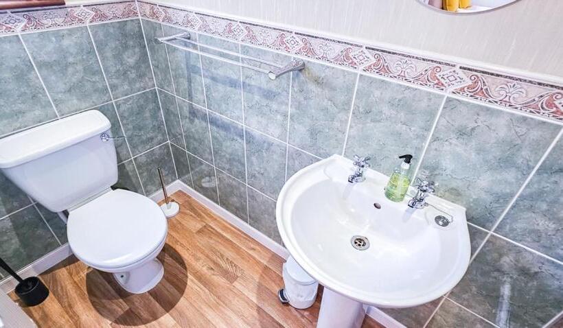 キングサイズベッドのスタンダードルーム, Mystayinn Abermar Guest House