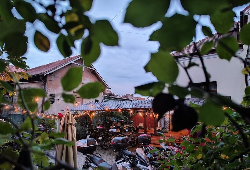 اتاق استاندارد, Pensiunea Buon Gusto Sibiu Motorcyle Friendly,city Center