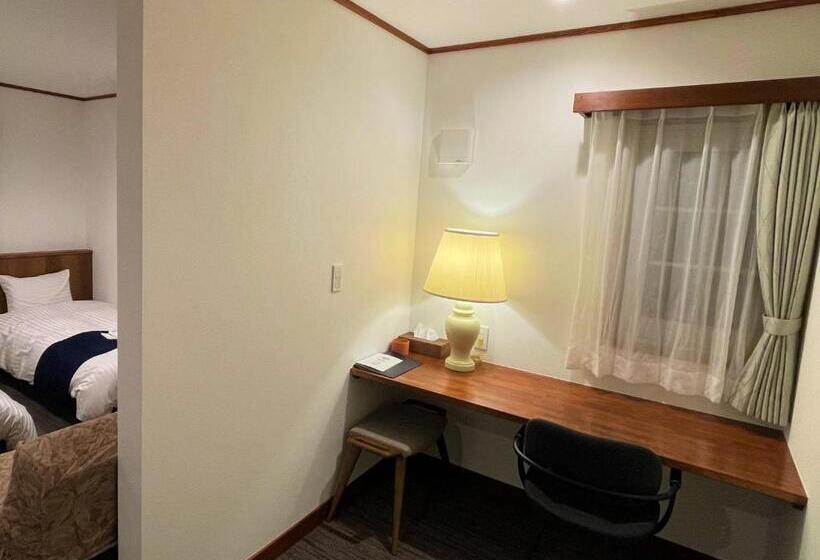 اتاق استاندارد سه نفره, Kiyosatokogen Country Inn The Classic