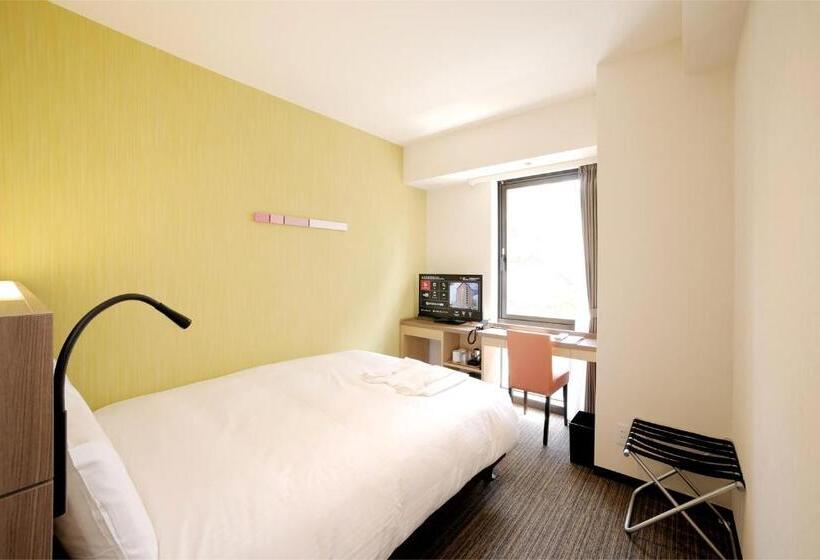 Quarto Basic Cama Casal, Nets Sapporo