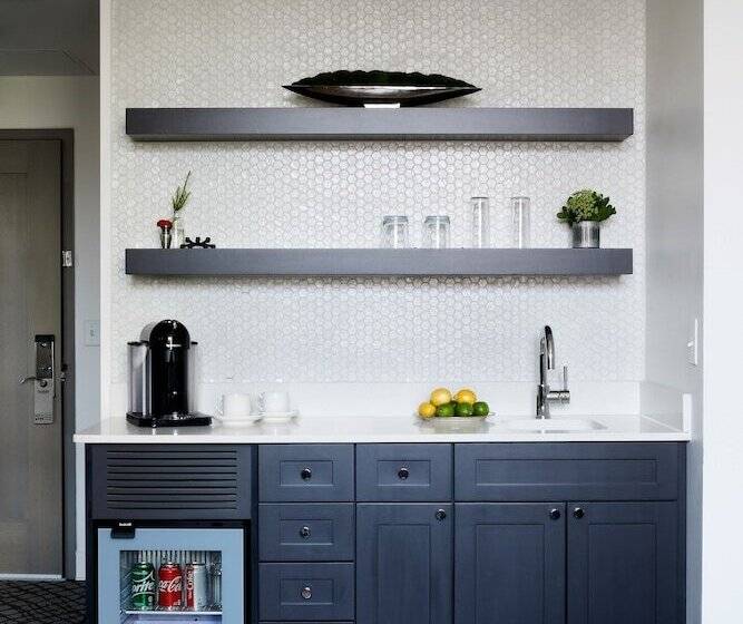 Quarto Deluxe, The Foundry Hotel Asheville, Curio Collection By Hilton
