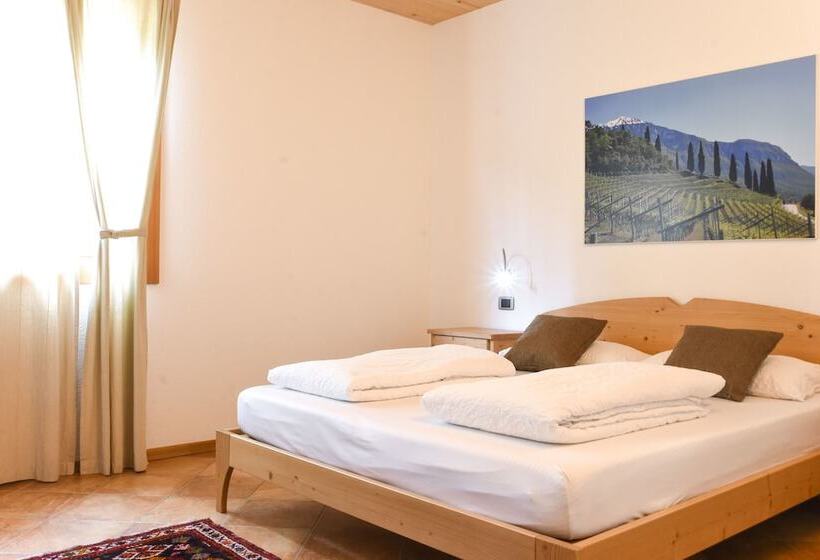 اتاق استاندارد, Agritur Casteller