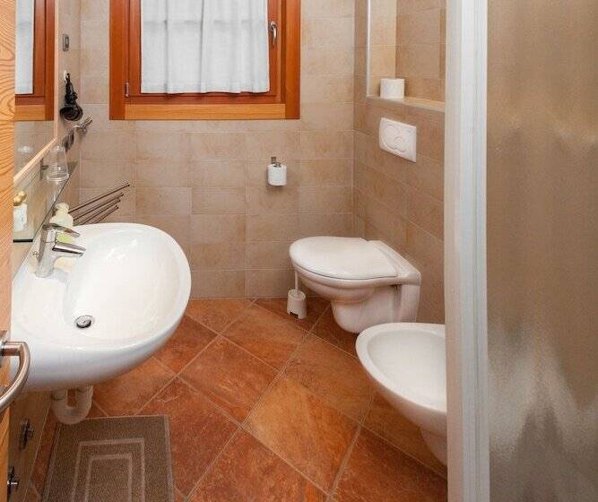 اتاق استاندارد, Agritur Casteller