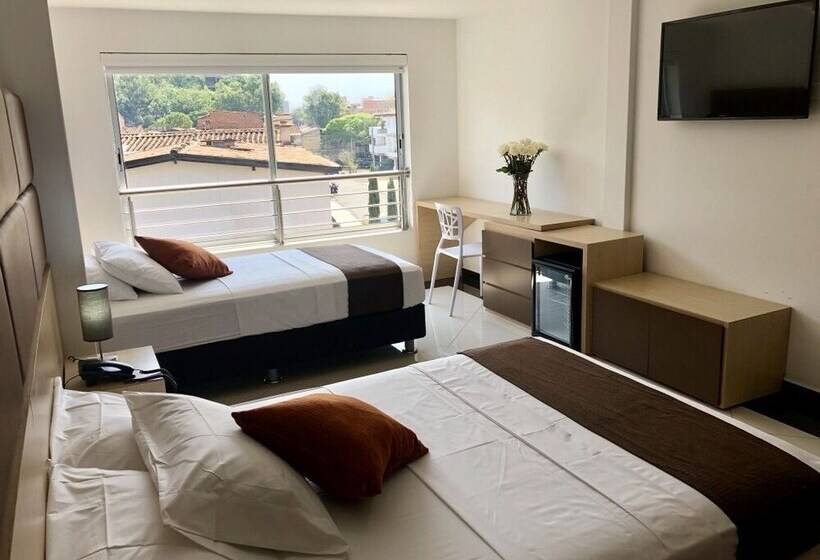 Quarto Estandar, Csi Medellín