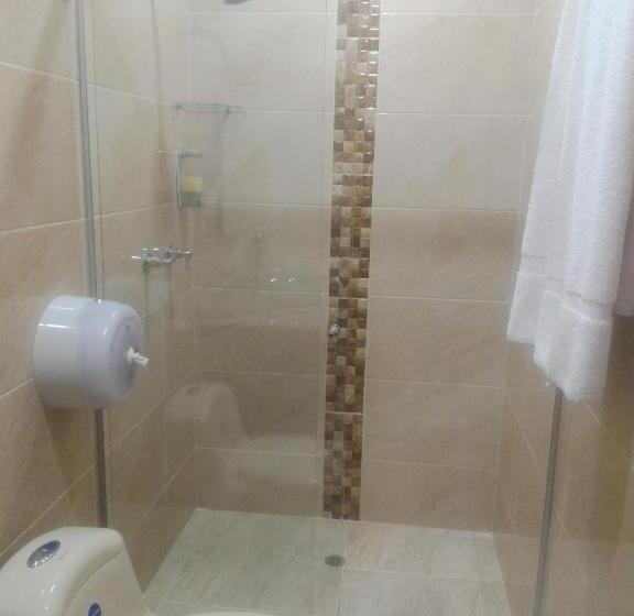 Quarto Triplo Estandar, Csi Medellín