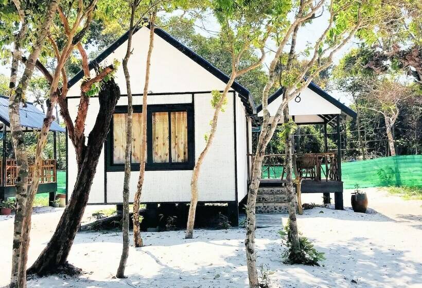 Бунгало Deluxe, Orchid Resort