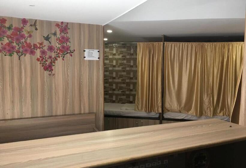 מיטה בחדר משותף, Golden Dormitory   Hostel