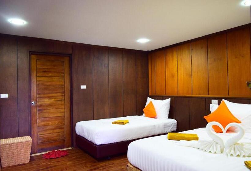 Семейный Номер Deluxe, Chareena Hill Beach Resort