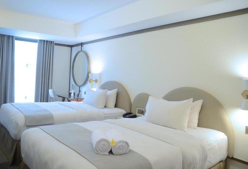 디럭스 룸, Louis Kienne Hotel Pemuda