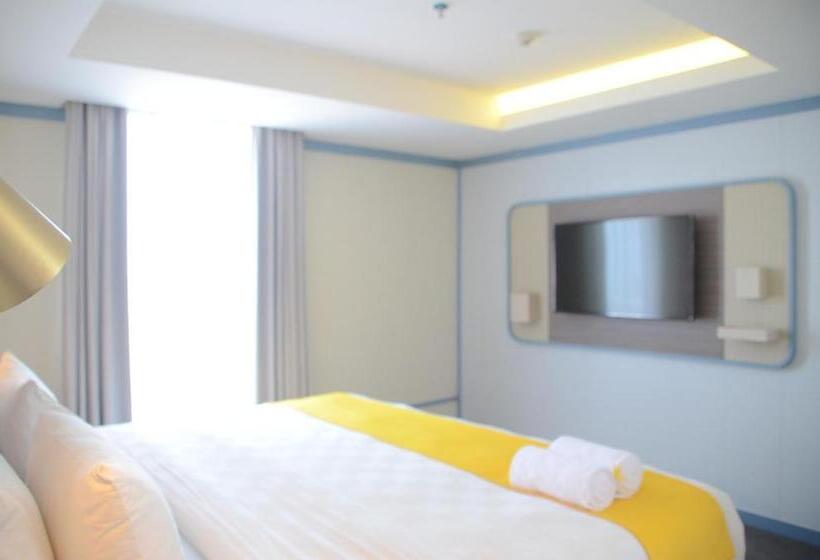 디럭스 룸, Louis Kienne Hotel Pemuda