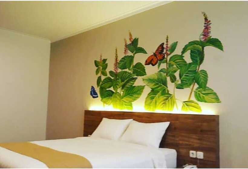 Номер Executive, Three Eight Front One Boutique Batu Malang