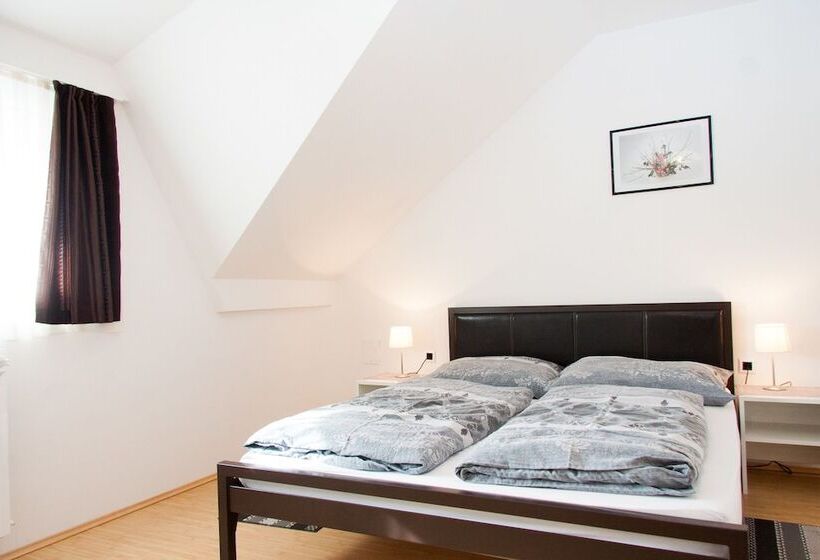 سوییت, Rooms Garden Zagreb Airport