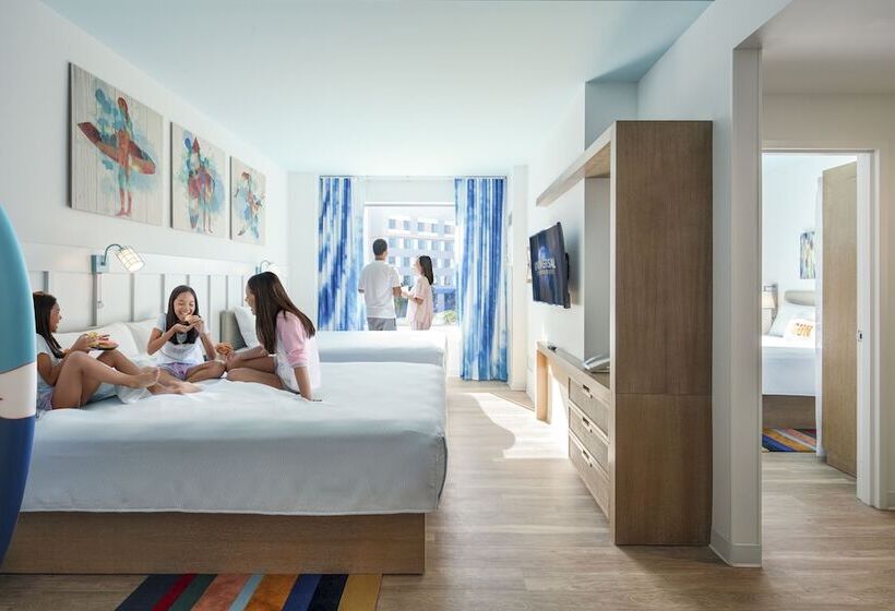 غرفة قياسية مطلّة علي حمام السباحة, Universal's Endless Summer Resort - Surfside Inn and Suites