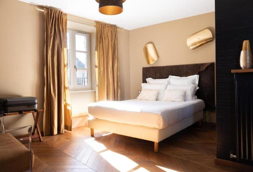 Полулюкс, Logis Auberge De La Tour   Hôtel & Restaurants