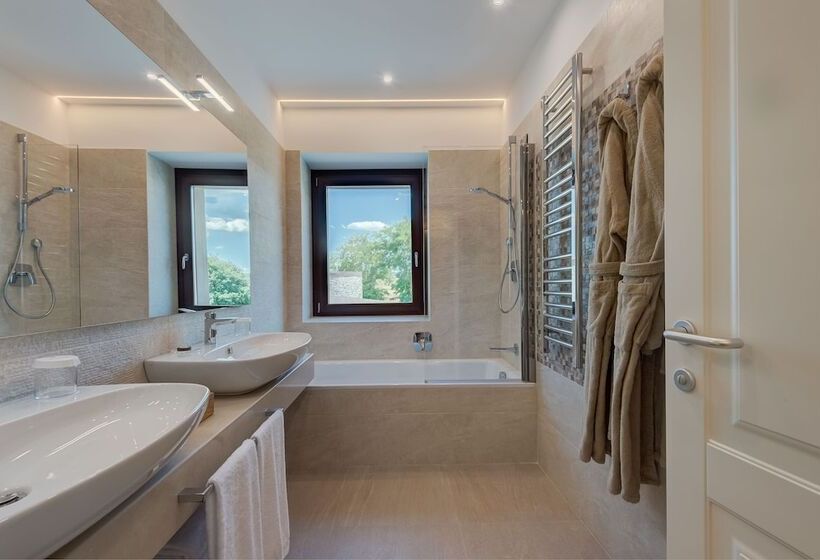 جناح جونيور, Borgo La Chiaracia Resort & Spa
