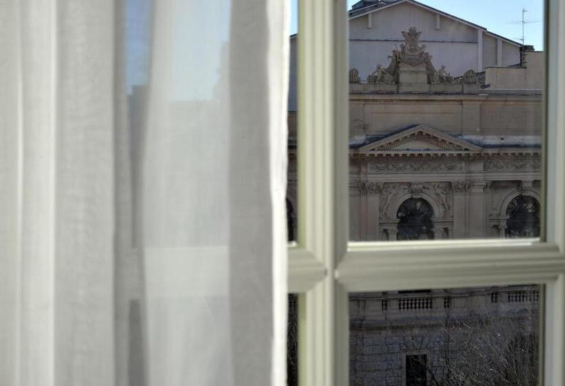 اتاق لوکس, Bergamo Inn 43