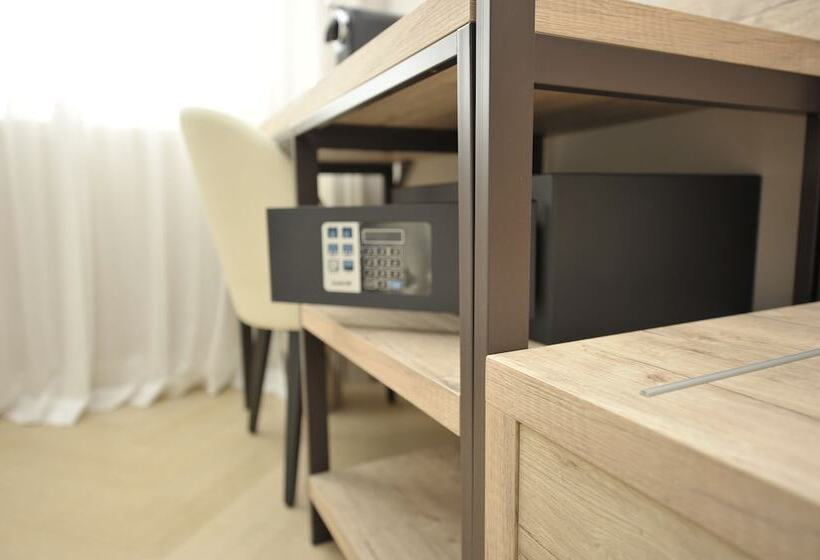 اتاق لوکس, Bergamo Inn 43
