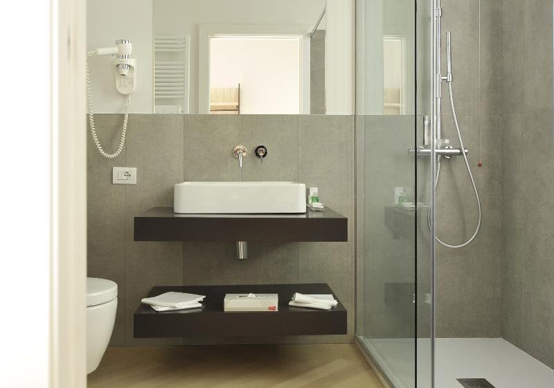 اتاق لوکس, Bergamo Inn 43