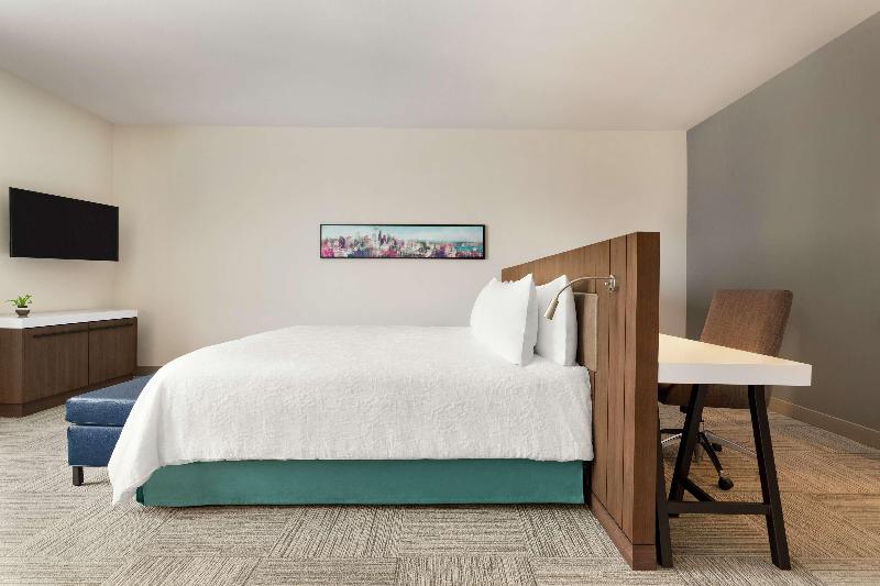 غرفة ديلوكس سرير كينج, Hilton Garden Inn Seattle Airport