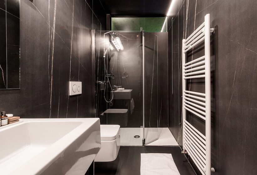 디럭스 룸, Winery & Design Hotel Roxanich