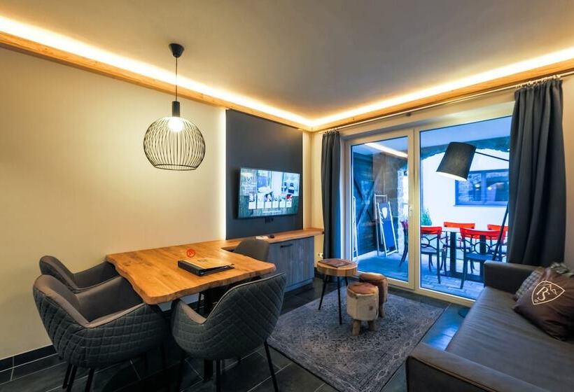 سوییت, Avenida Panorama Suites