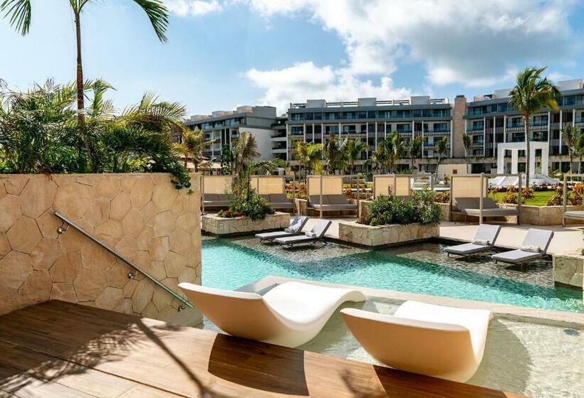 Junior Suite Club, Majestic Elegance Costa Mujeres  All Inclusive