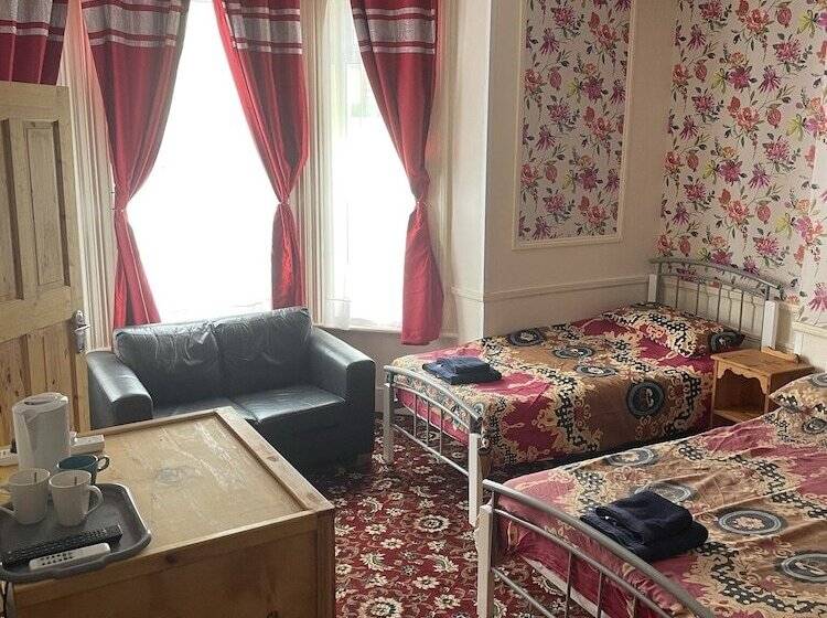 اتاق خانوادگی, Fawlty Towers