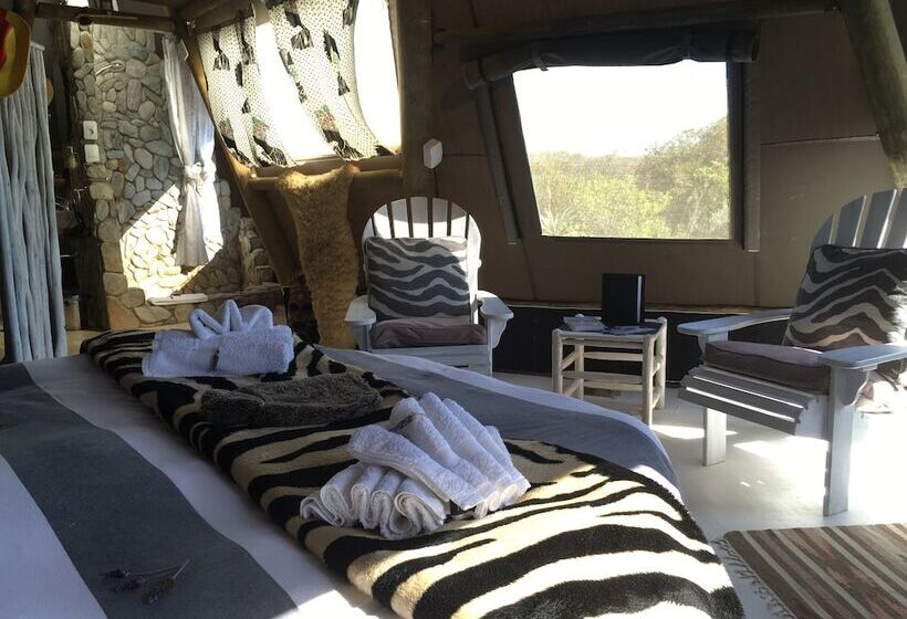 Standard Tent, Farr Out Guesthouse