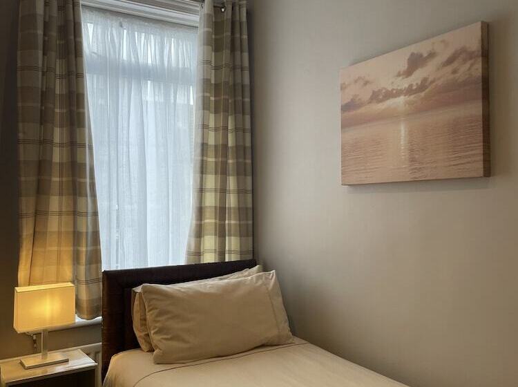 Номер Стандарт Индивидуальный Совместная Ванная, Aabba Guest House
