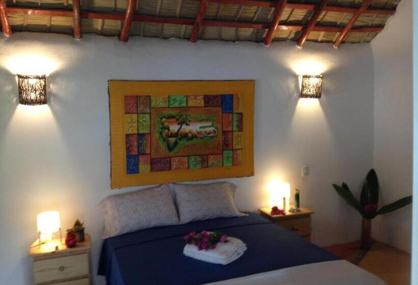 اتاق لوکس با بالکن, Villa La Caleta