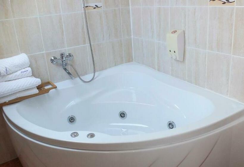 4인용 스탠다드 룸, Camere De Inchiriat Cascada