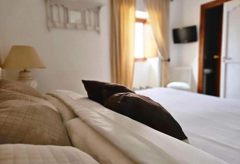 スタンダードルーム, Hostal El Asturiano