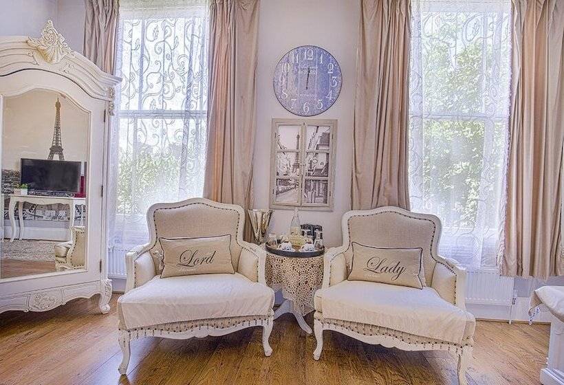 اتاق اجرایی, Mama’s Inn Boutique Guest House