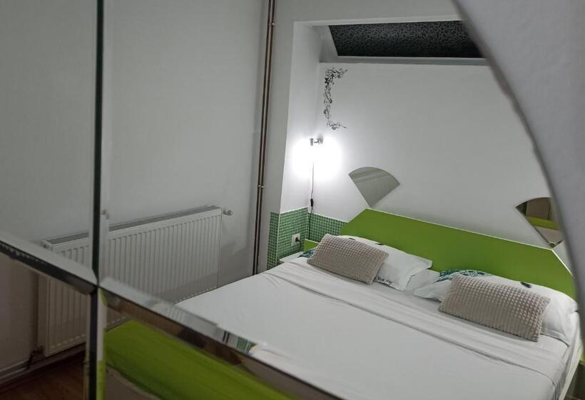 Номер Стандарт, Pension Verde