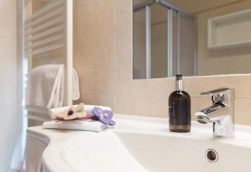 Апартаменты 1 Спальня с Балконом, Eden Apartments