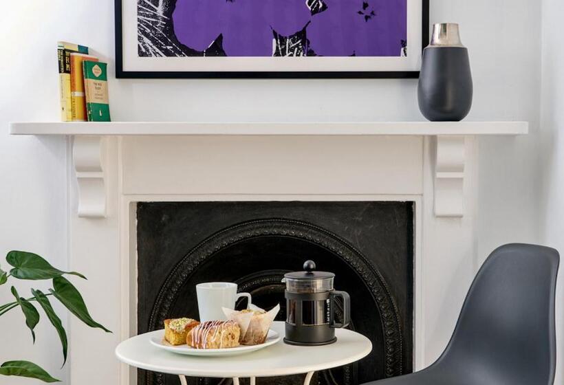 Номер Стандарт, Townhouse Exeter