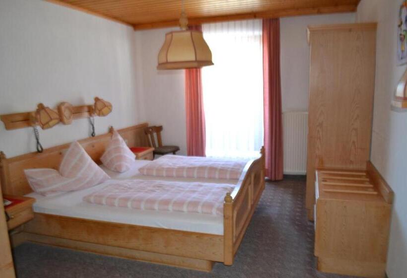 4인용 스탠다드 룸, Innviertler Berggasthof