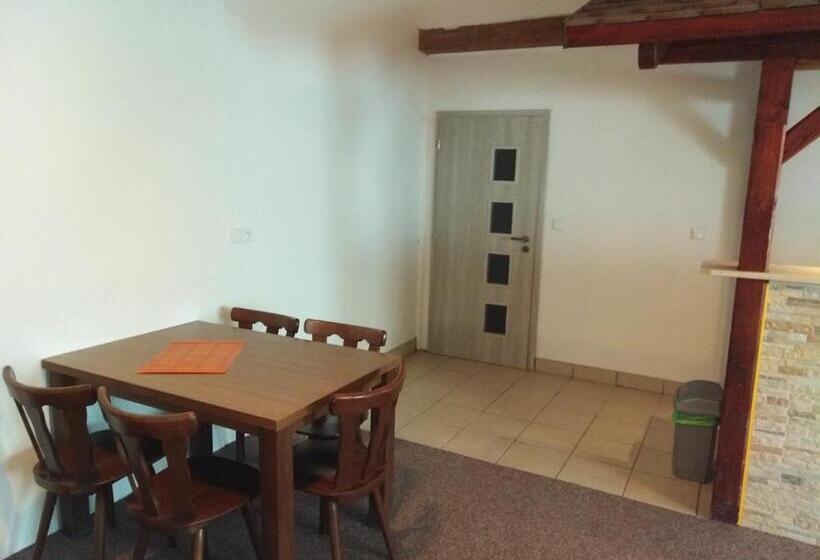Appartamento 2 Camere da Letto, Hostinec Peterka