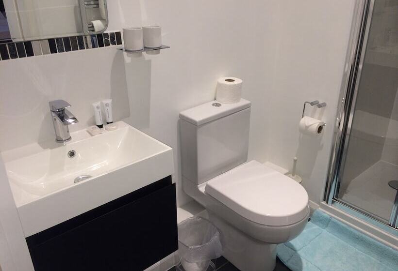 Семейный Номер, Oxford Guest House