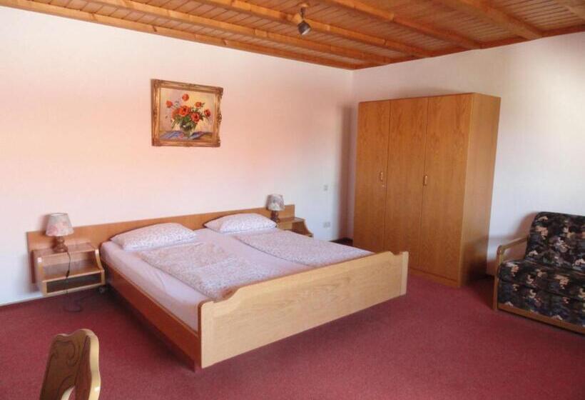 اتاق استاندارد چهار تخته, Gästehaus Bettina