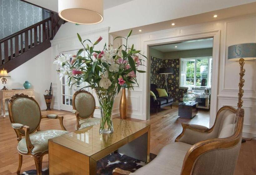 Полулюкс Вид на Сад, Brucefield Boutique B&b