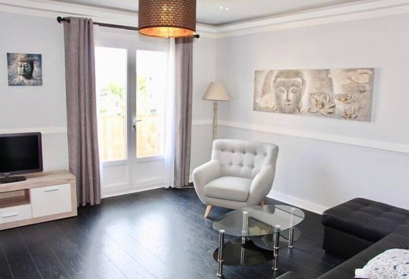 带1个卧室的带阳台的公寓, Cannes Luxury Residence Rentals
