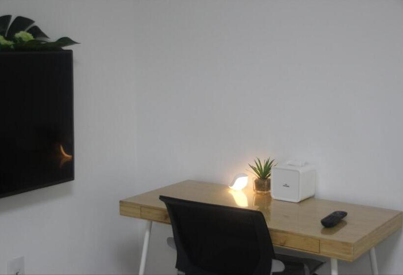 اتاق استاندارد, All In One Guesthouse