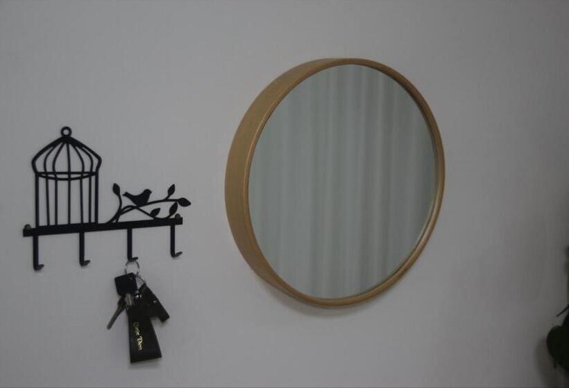 اتاق استاندارد, All In One Guesthouse