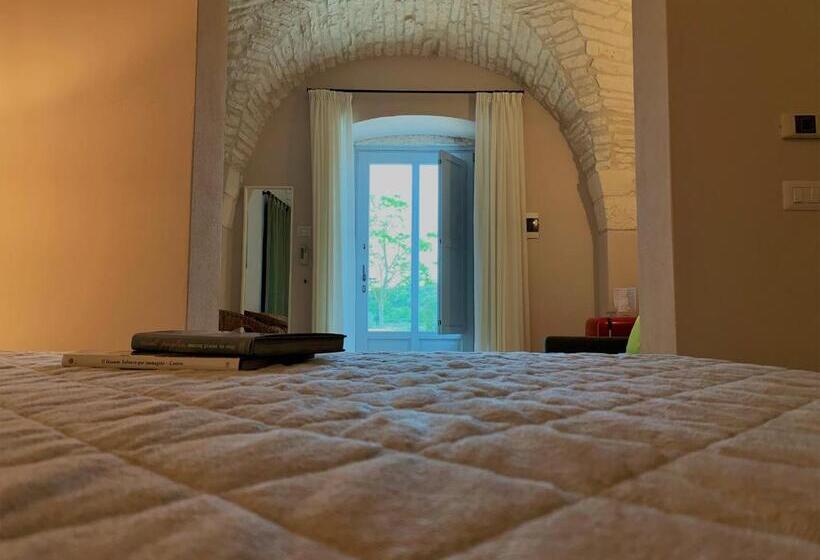 اتاق کلاسیک چهارنفره, Masseria Grofoleo