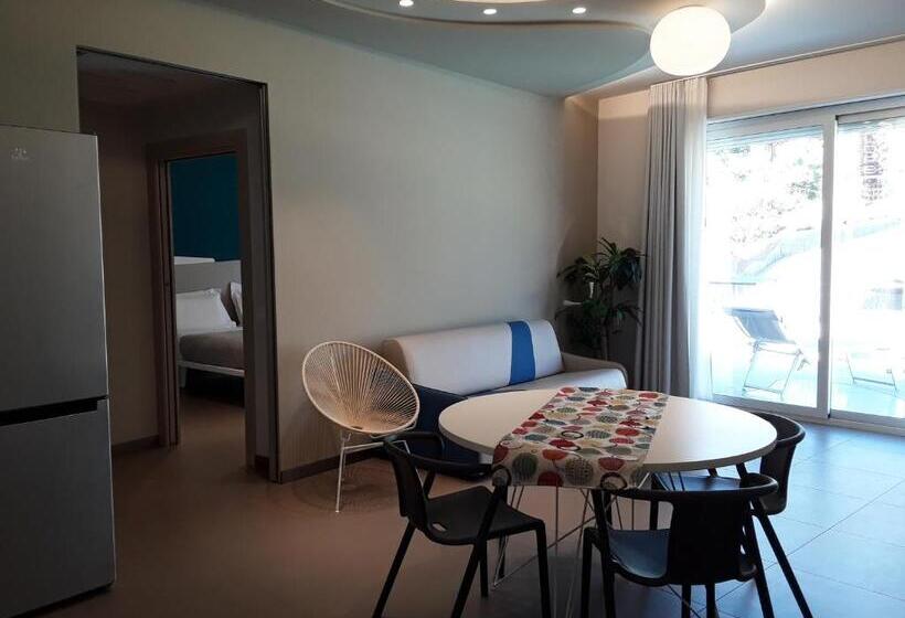 دیلکس آپارتمان 1- خوابه با چشم انداز استخر, Ciclope Resort